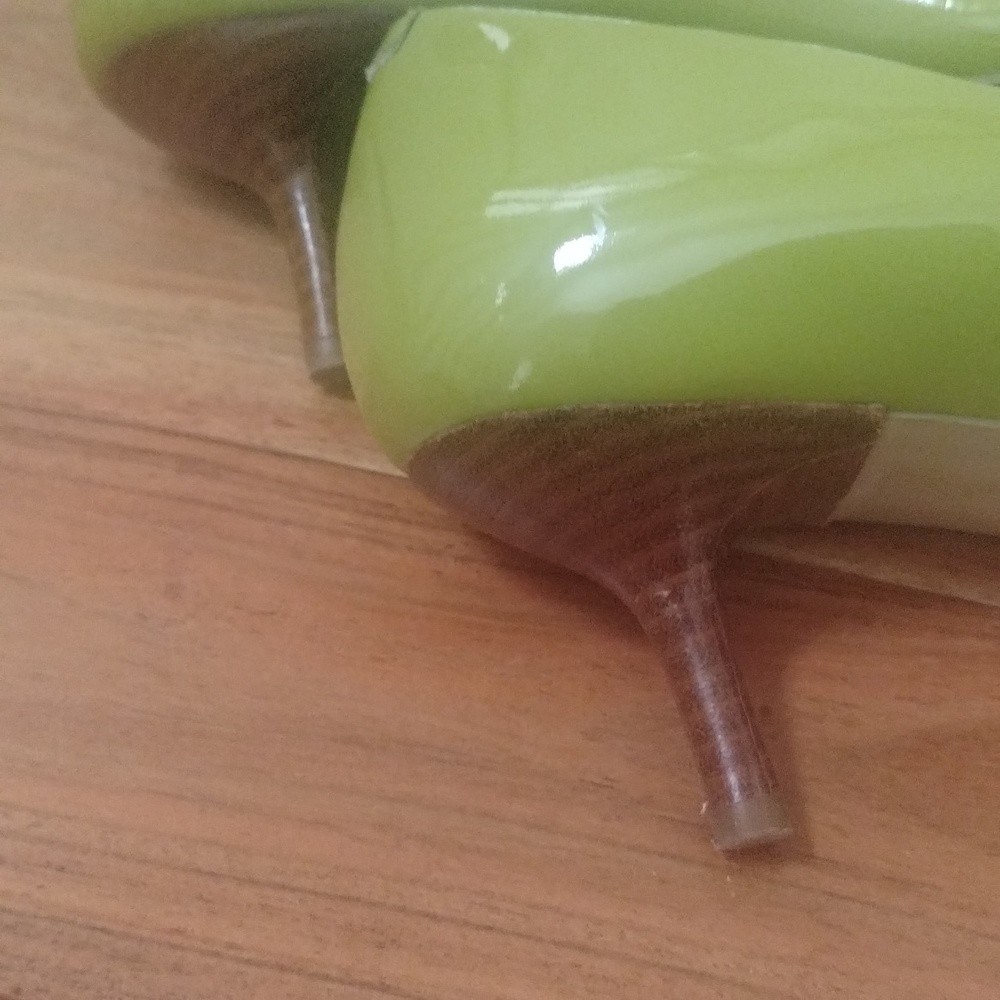 Guess Lime Green Patent Heels (Kitten Heel) Gently Worn Excellent Condition - Picture 6 of 6